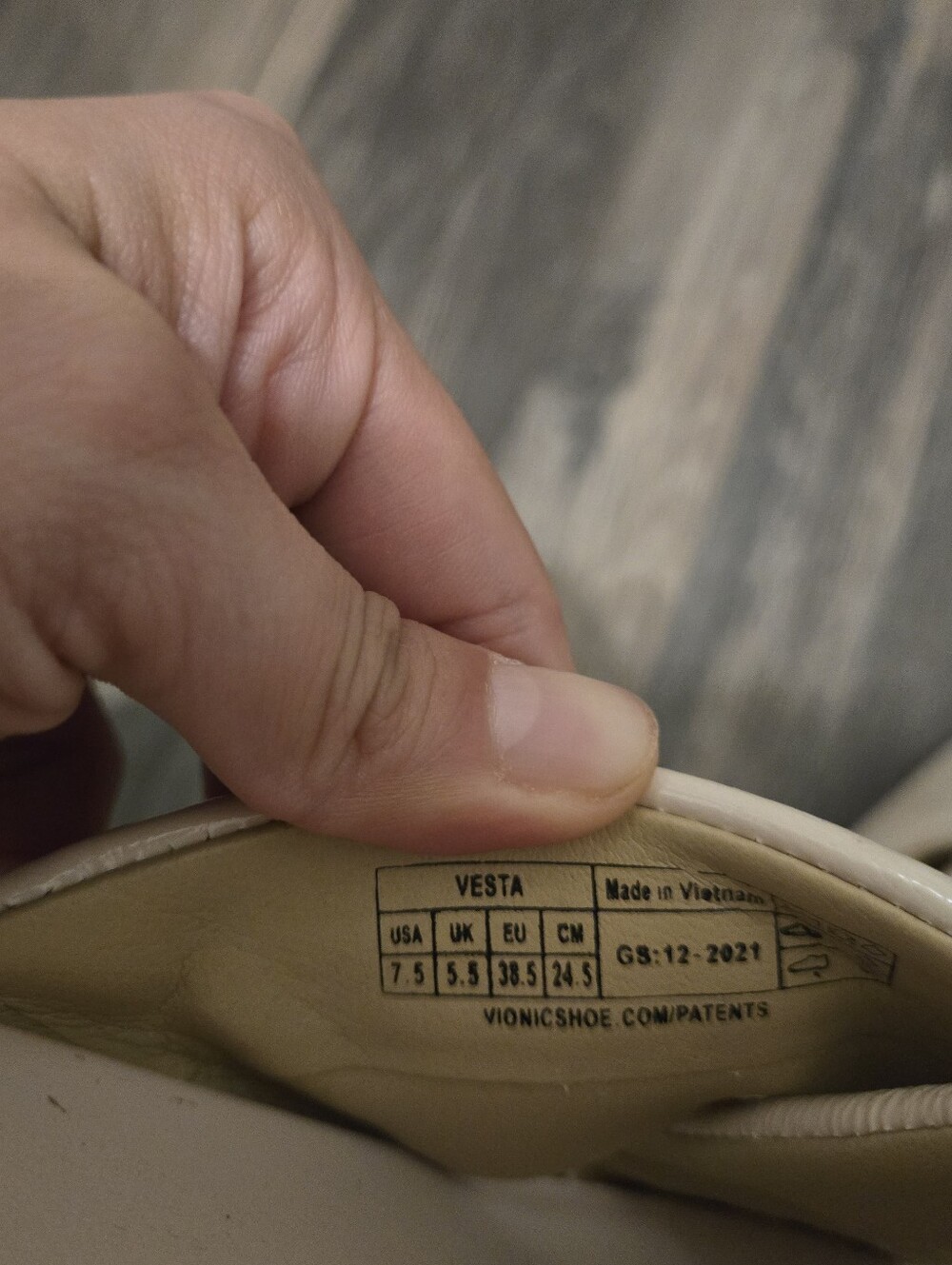 Vionic Sandals - Picture 3 of 6